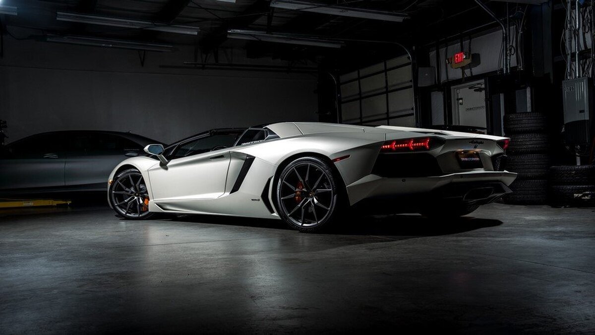 Lamborghini Aventador Duvar Kağıdı