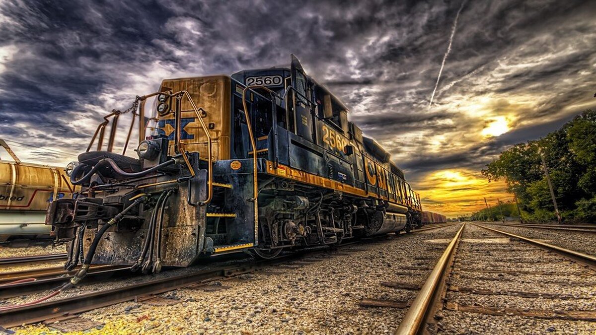 Yorgun Tren Duvar Kağıdı