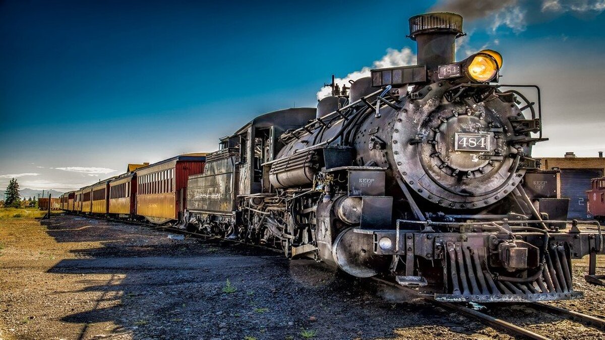 Kara Tren Duvar kağıdı
