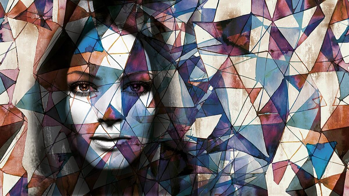 Geometrik Desenler İçerisinde Kadın Portresi Duvar Kağıdı 